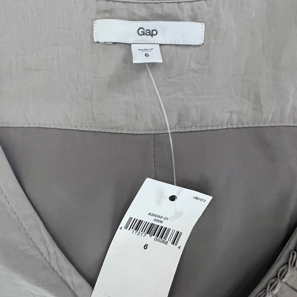 GAP Taupe V-Neck Beautifully Pleated Drop Waist Dress - Picture 2 of 3